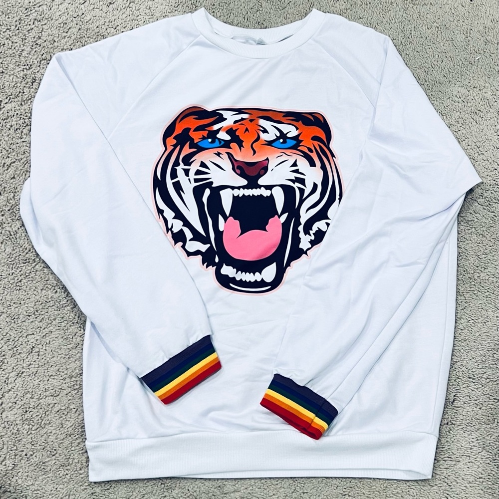 Very nice NWT sweatshirt